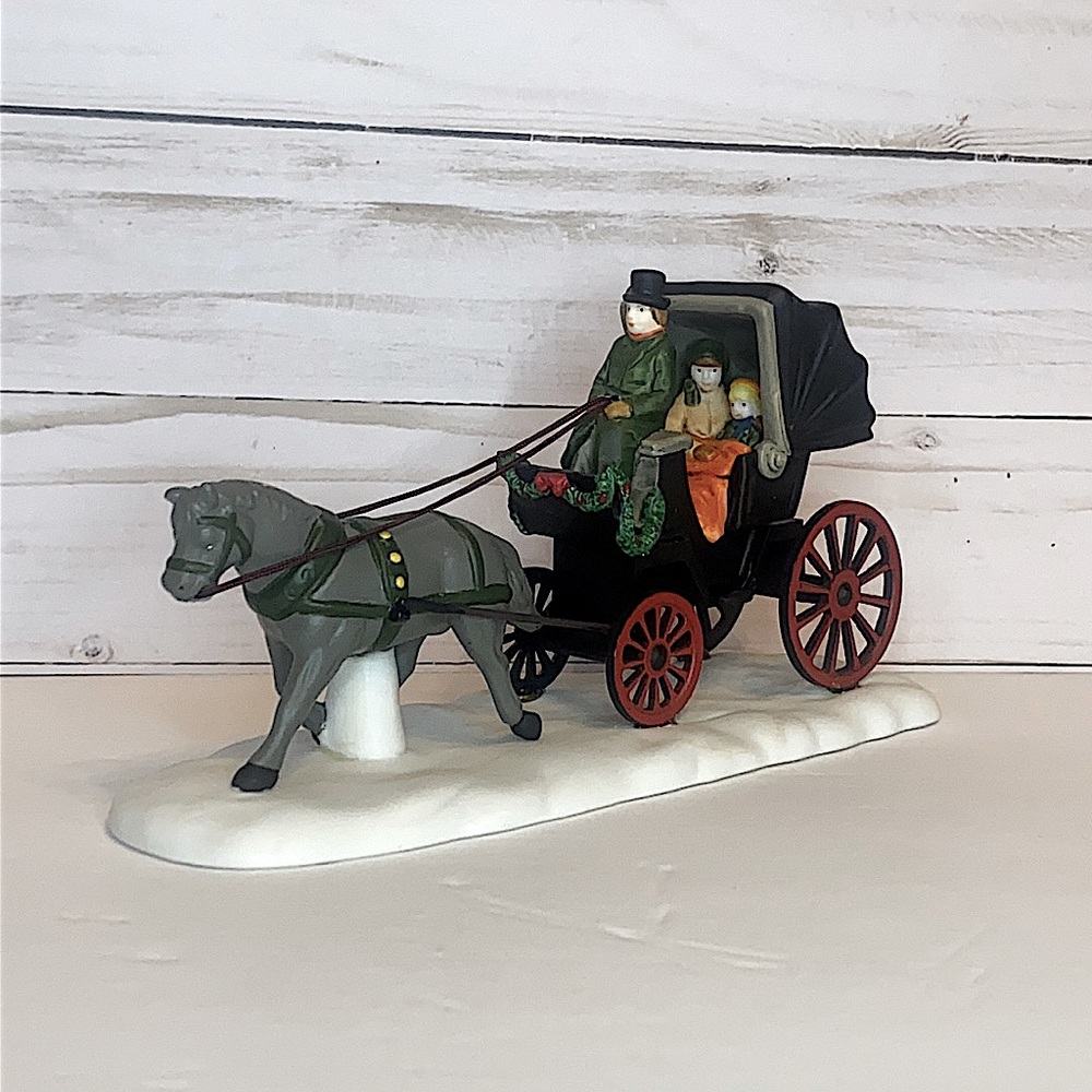 DEPARTMENT 56 - Central Park Carriage - Heritage Village - Christmas in the City